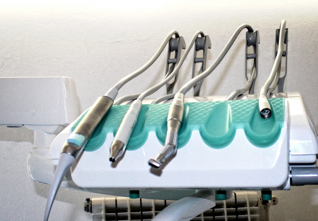 Лечение зубов в Германии и его стоимость